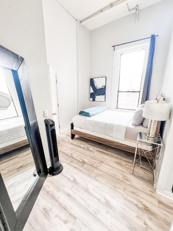 فندق Gaslamp 2Bdrm - W Parking & 4 Beds #204 سان دييغو المظهر الخارجي الصورة